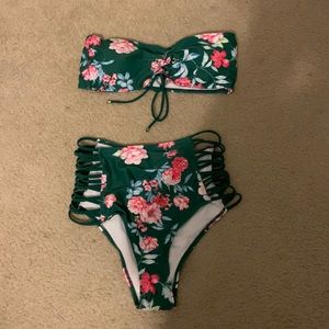 2 piece swimsuit size-L never worn